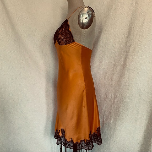 Pure silk XS/ S chemise/slip melon orange with black trim. - Picture 3 of 7
